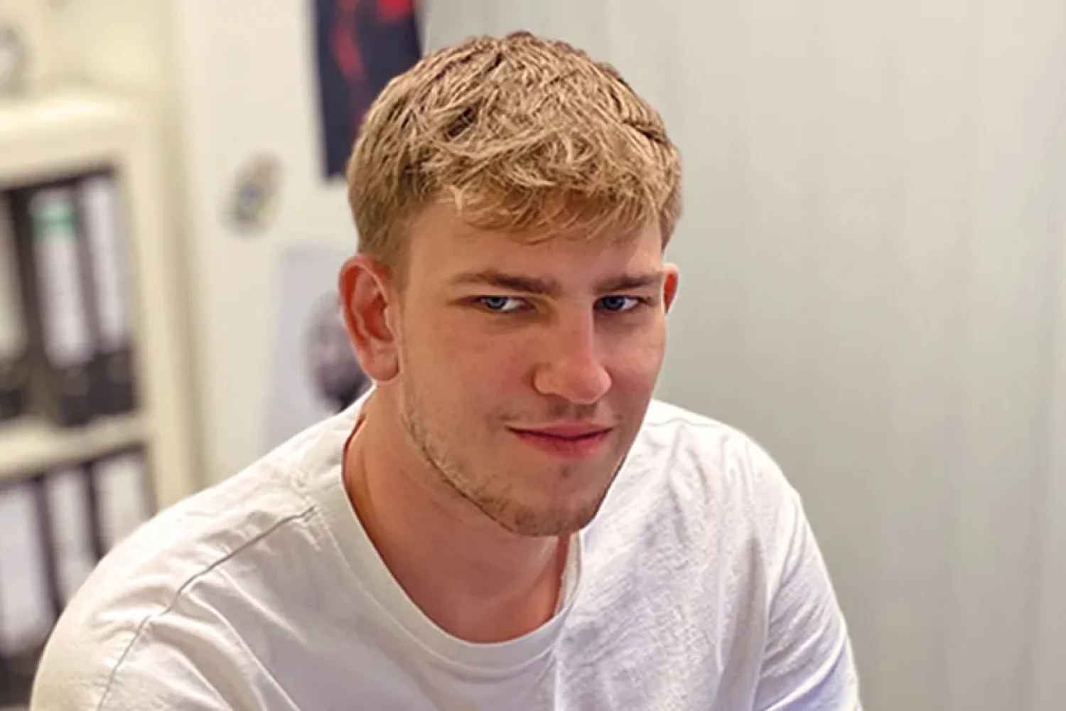 <p style="font-size:16px"><b>MORIZ PICKEL | Projektassistent | Mediendesigner</b></br><a href="mailto:moriz.pickel@iventos.de">moriz.pickel@iventos.de</a> | <a href="tel:+491753820628">0175 3820628</a></p>